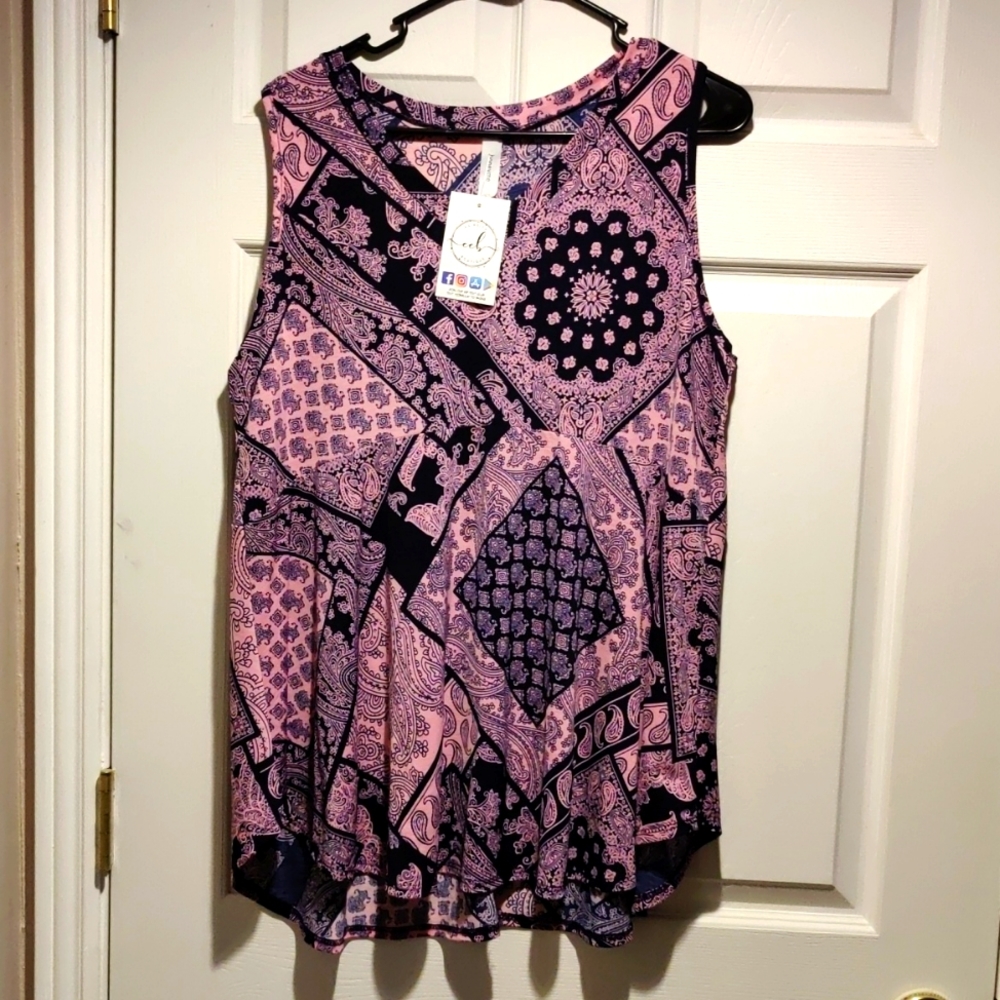 Beautiful  Honeyme top for summer!